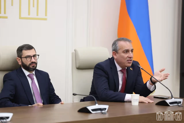 Արմեն Խաչատրյանը ողջունել է ընդդիմության ներկայացուցիչների հետ անհետ կորածների հարազատների հանդիպումը
