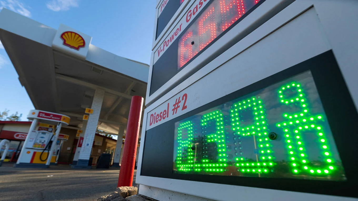In Congress, American businesses were threatened with imprisonment for buying Russian diesel fuel