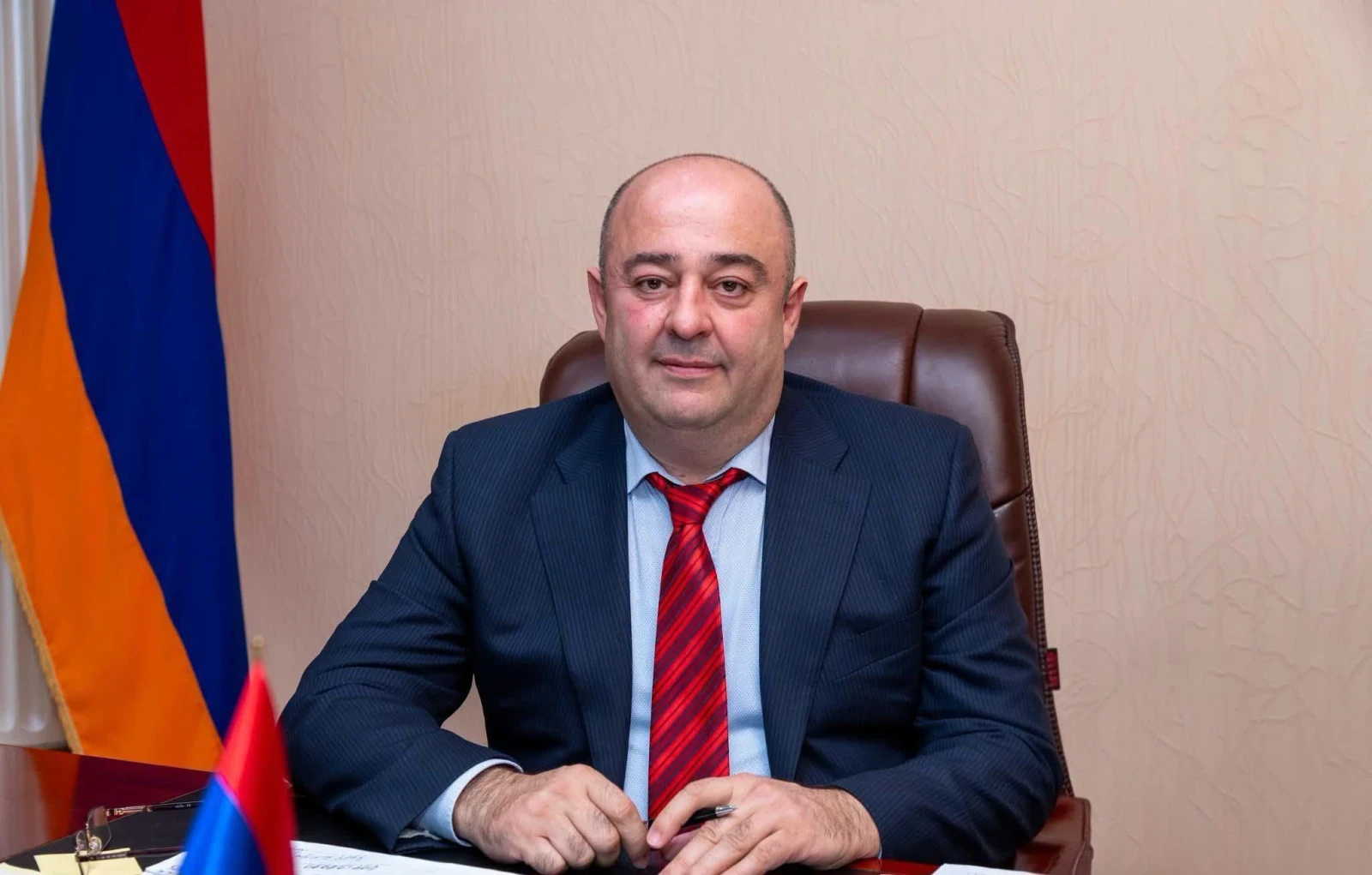 Фракция КП Степанавана проголосует за Армена Григоряна. Губернатор Лори