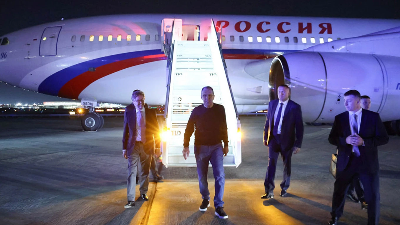 Bypassing "unfriendly" countries, Lavrov had to fly more than 20 hours to the US to attend the G20 summit